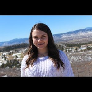 Meet your Posher, Amanda